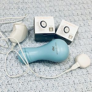 Blue Clarisonic Mia + 3 new sensitive skin brushes